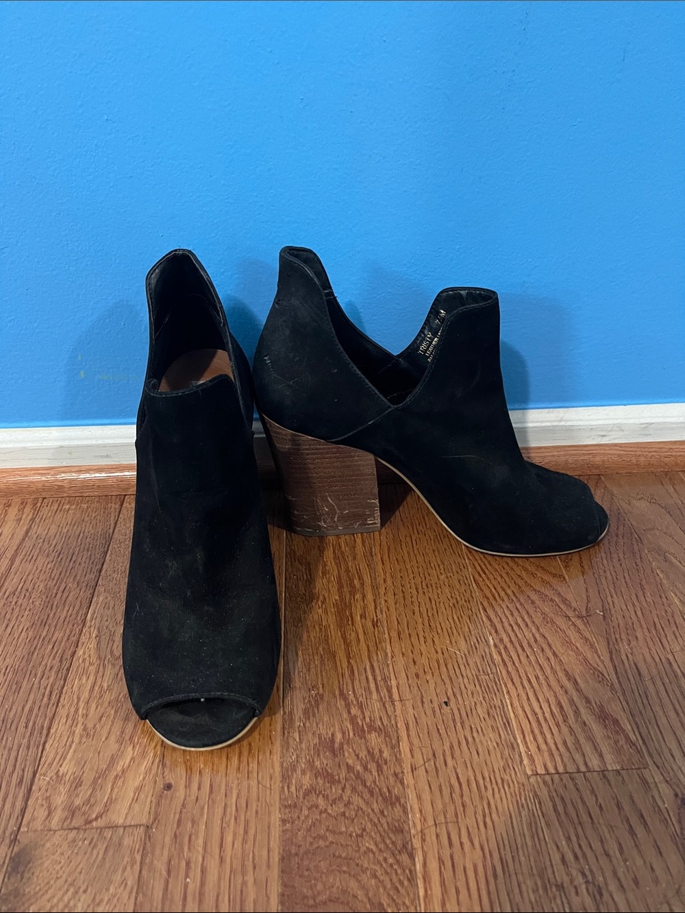 Steve Madden Black Suede Peep Toe Block Heel Booties